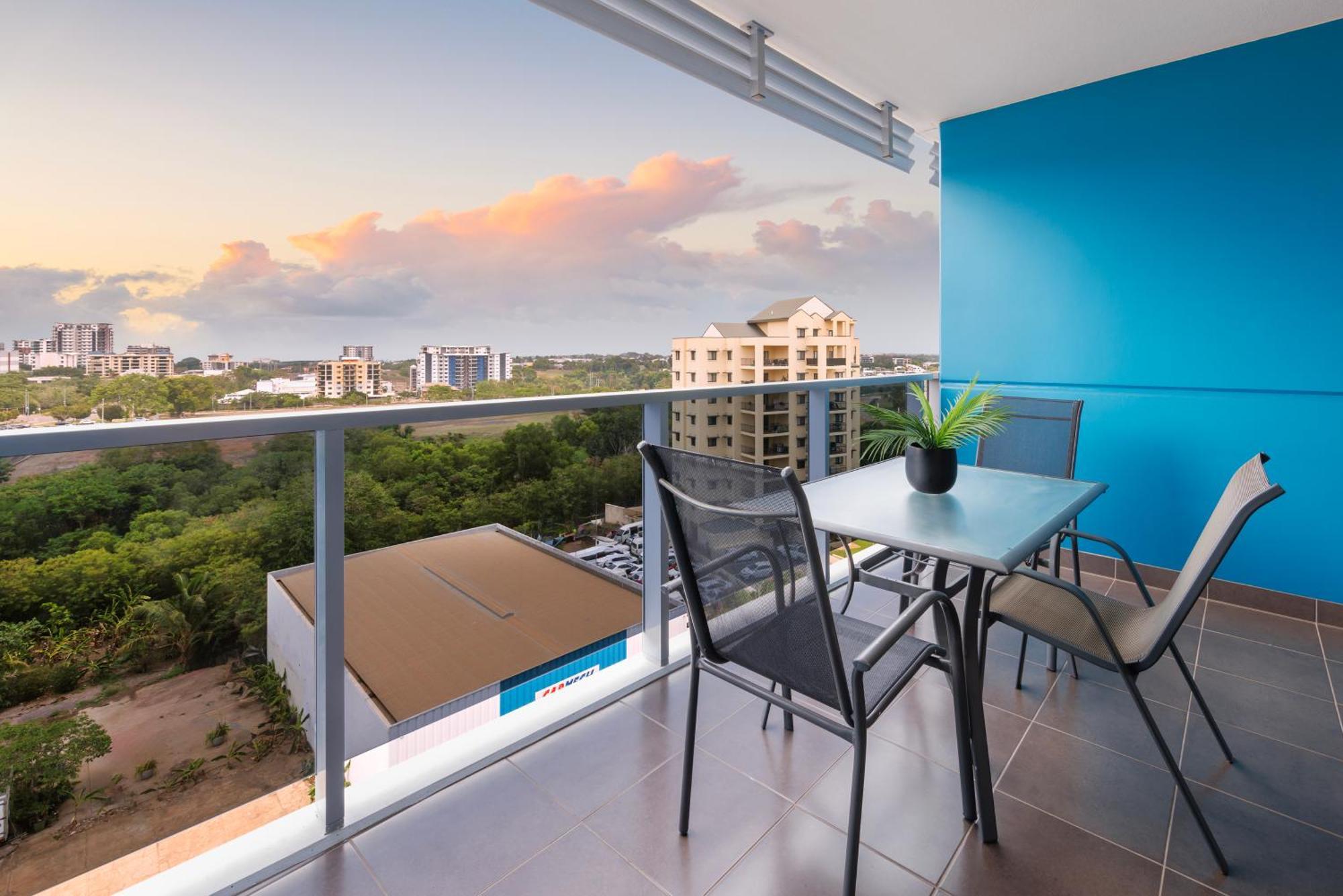 Ramada Suites By Wyndham Zen Quarter Darwin Extérieur photo