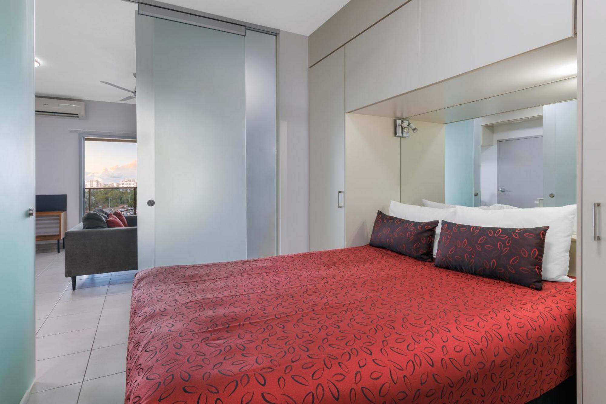 Ramada Suites By Wyndham Zen Quarter Darwin Extérieur photo